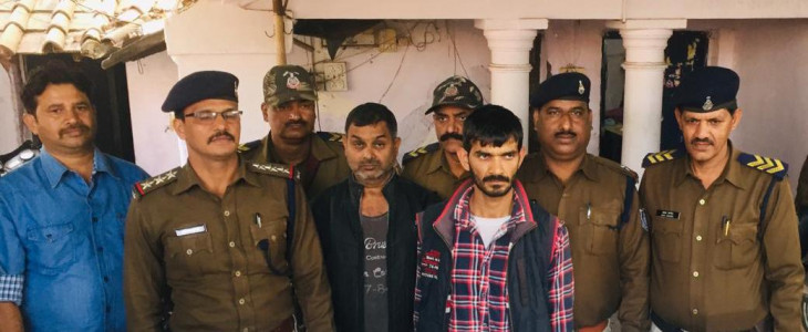 37 kg hemp consignment from UP - two accused arrested