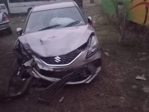 4 children injured after being hit by an unruly car on the wall