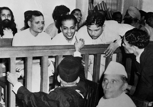 Mahatma Gandhi Death Anniversary: नाथूराम गोडसे के साथ इस शख्स को भी हुई थी गांधी की हत्या पर फांसी Mahatma Gandhi Death Anniversary: नाथूराम गोडसे के साथ इस शख्स को भी हुई थी गांधी की हत्या पर फांसी
