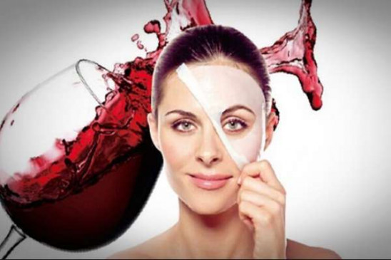 Skin Care: वाइन से निखरेगी आपके चेहरे की खूबसूरती, अपनाएं ये उपाय Skin Care: वाइन से निखरेगी आपके चेहरे की खूबसूरती, अपनाएं ये उपाय