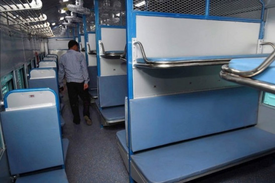 Travel: ट्रेन के सफर को बनाएं यादगार और आरामदायक, फॉलो करें ये टिप्स Travel: ट्रेन के सफर को बनाएं यादगार और आरामदायक, फॉलो करें ये टिप्स