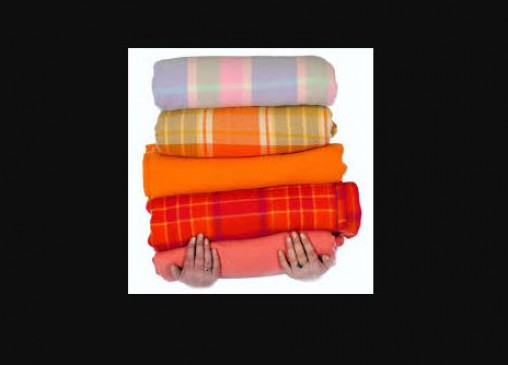 Blanket bank built at the station, 25 blankets given to protect against cold Blanket bank built at the station, 25 blankets given to protect against cold