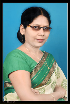 Canadian institution declared Anjuman Mansuri Arju as popular female litterateur
