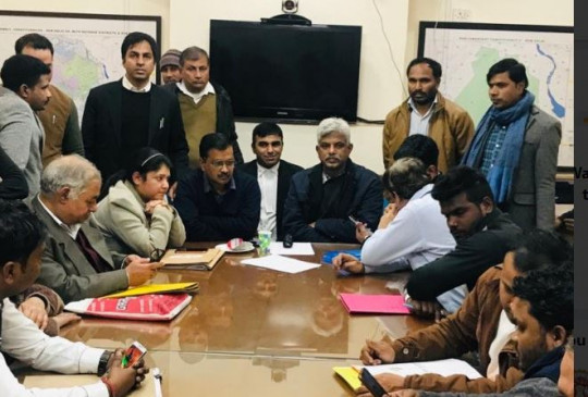 Delhi Election 2020: अरविंद केजरीवाल ने भरा नामंकन, 7 घंटे तक करना पड़ा इंतजार Delhi Election 2020: अरविंद केजरीवाल ने भरा नामंकन, 7 घंटे तक करना पड़ा इंतजार
