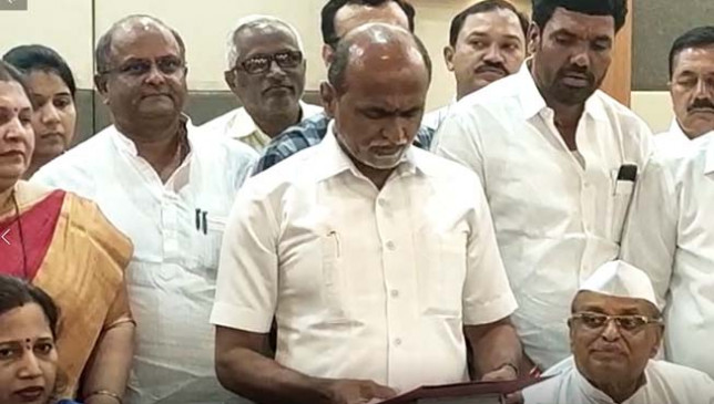 Daund became a member of the Legislative Council, taken oath