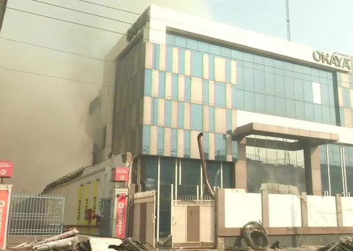 दिल्ली : ओकाया बैटरी फैक्ट्री आग में फंसे 5 दमकलकर्मियों समेत 6 निकाले गए, एनडीआरएफ मौके पर दिल्ली : ओकाया बैटरी फैक्ट्री आग में फंसे 5 दमकलकर्मियों समेत 6 निकाले गए, एनडीआरएफ मौके पर