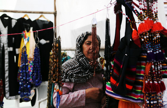  काबुल में पहला स्ट्रीट फैशन शो आयोजित 
