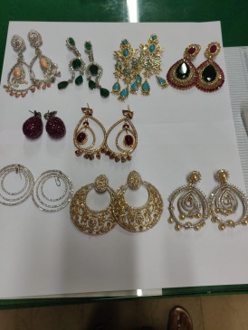 Gold prices at new highs in India; futures cross 40000 (lead-1)