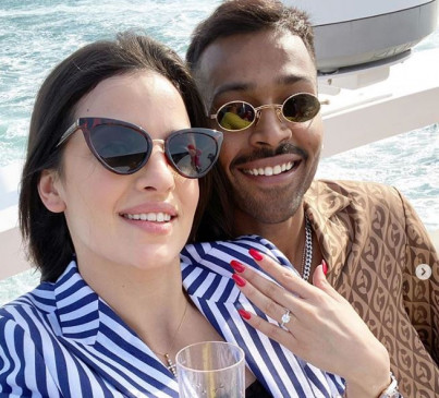 इंगेजमेंट : हार्दिक ने की सर्बियाई एक्ट्रेस नताशा से सगाई, फोटो शेयर कर लिखा- मैं तेरा, तू मेरी जाने सारा हिंदुस्तान