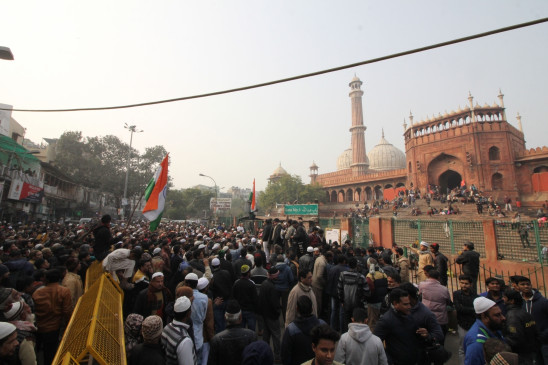 जामा मस्जिद विरोध प्रदर्शन के दौरान लगा हिंदू-मुस्लिम, भाई-भाई का नारा 