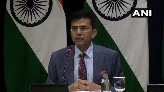 कश्मीर मुद्दा: भारत ने ट्रंप को दी नसीहत, कहा- हमें तीसरे पक्ष की मध्यस्थता स्वीकार नहीं कश्मीर मुद्दा: भारत ने ट्रंप को दी नसीहत, कहा- हमें तीसरे पक्ष की मध्यस्थता स्वीकार नहीं