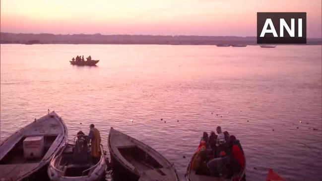 मौनी अमावस्या : गंगा स्नान के लिए पहुंचे श्रद्धालुओं ने लगाई डुबकी, दान का विशेष महत्व