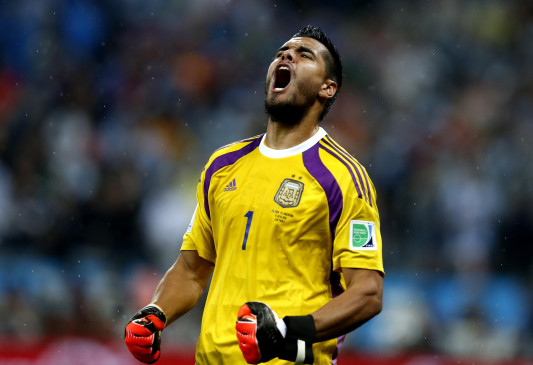 Romero narrowly escapes car accident
