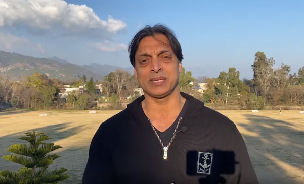 तंज: अख्तर ने सहवाग के बयान पर दिया जवाब, कहा- तुम्हारे सिर पर जितने बाल नहीं हैं, उतना मेरे पास माल होगा