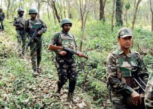 Pulwama Attack: पुलवामा हमले की पहली बरसी आज, हमले से सबक लेकर CRPF ने किए बड़े बदलाव Pulwama Attack: पुलवामा हमले की पहली बरसी आज, हमले से सबक लेकर CRPF ने किए बड़े बदलाव