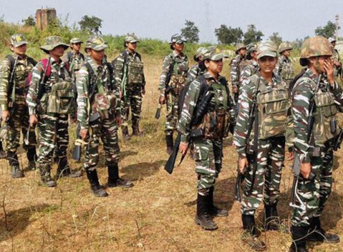 Pulwama Attack: पुलवामा हमले की पहली बरसी आज, हमले से सबक लेकर CRPF ने किए बड़े बदलाव Pulwama Attack: पुलवामा हमले की पहली बरसी आज, हमले से सबक लेकर CRPF ने किए बड़े बदलाव