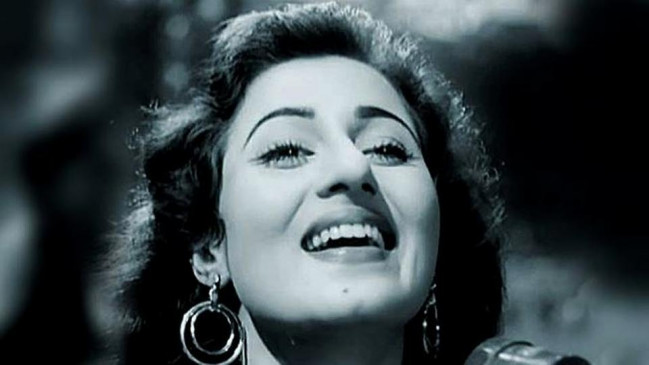 B'day: 'वीनस ऑफ इंडियन सिनेमा' मुधबाला का जन्मदिन आज, जानें उनके बारे में कुछ खास बातें B'day: 'वीनस ऑफ इंडियन सिनेमा' मुधबाला का जन्मदिन आज, जानें उनके बारे में कुछ खास बातें