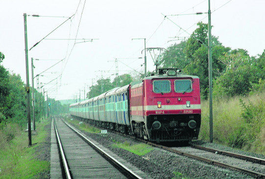 Work going on in Nagpur-Wardha section, many vehicles affected