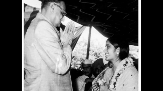 Sushma Swaraj Birthday: ऐसी थी भारत की सुषमा, 25 साल की उम्र में बन गई थीं कैबिनेट मंत्री Sushma Swaraj Birthday: ऐसी थी भारत की सुषमा, 25 साल की उम्र में बन गई थीं कैबिनेट मंत्री