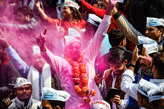 दिल्ली जीत से उत्साहित आप महाराष्ट्र में लड़ेगी सभी नगर निकाय चुनाव