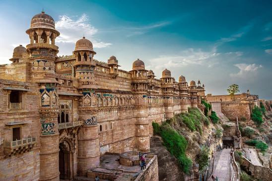 Travel: मप्र का ऐतिहासिक शहर है ग्वालियर, जानिए यहां के टॉप टूरिस्ट स्पॉट