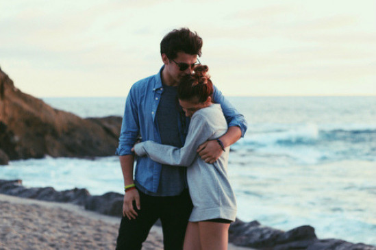 Hug Day: रोजाना करें पार्टनर को हग, इन बीमारियों से रहेंगे दूर Hug Day: रोजाना करें पार्टनर को हग, इन बीमारियों से रहेंगे दूर