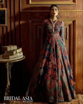 Beautiful: दुल्हन के अवतार में करीना की कातिल अदाएं, कर देंगी आपको दीवाना Beautiful: दुल्हन के अवतार में करीना की कातिल अदाएं, कर देंगी आपको दीवाना
