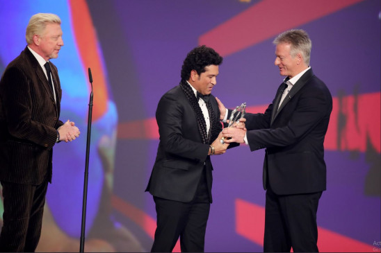 Laureus Award: मेसी-हैमिल्टन बने स्पोर्ट्समैन ऑफ द ईयर, सचिन को लॉरियस स्पोर्टिंग मोमेंट अवॉर्ड Laureus Award: मेसी-हैमिल्टन बने स्पोर्ट्समैन ऑफ द ईयर, सचिन को लॉरियस स्पोर्टिंग मोमेंट अवॉर्ड