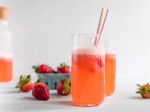 Healthy Drink: गर्मियों के मौसम का लें मजा, पिएं ठंडा-ठंडा स्ट्रॉबेर्री लेमोनेड