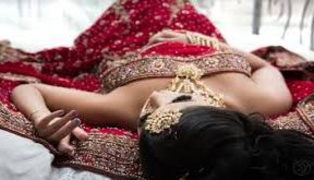 Crime: सुहागरात से पहले मोबाइल पर आया पत्नी का वीडियो और फिर.... Crime: सुहागरात से पहले मोबाइल पर आया पत्नी का वीडियो और फिर....