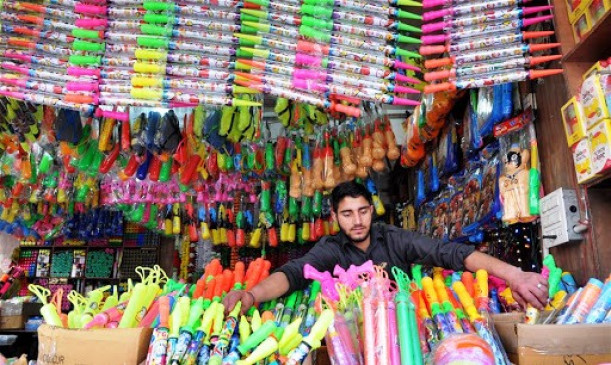 Holi 2020: होली पर भी दिखा कोरोना का असर, मार्केट से गायब हुए चीनी प्रोडक्ट Holi 2020: होली पर भी दिखा कोरोना का असर, मार्केट से गायब हुए चीनी प्रोडक्ट