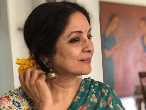 मुझे अभी भी काम की कमी होने का डर है: नीना गुप्ता मुझे अभी भी काम की कमी होने का डर है: नीना गुप्ता
