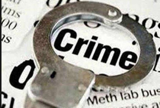 Cases were filed against those who disobeyed orders by opening shop - mob was gathering Cases were filed against those who disobeyed orders by opening shop - mob was gathering