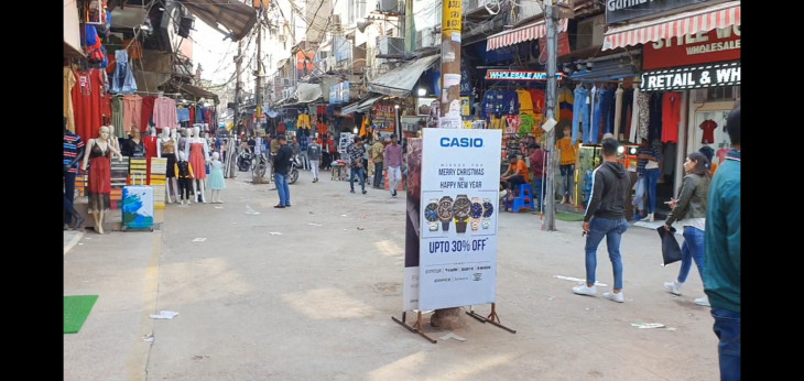 दिल्ली के गफ्फार मार्केट में कोरोना का डर और फर्जी खबरों का दिख रहा असर 