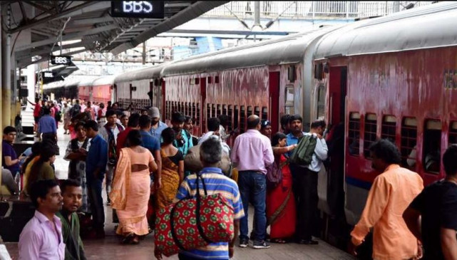 Trains Cancelled List: भारतीय रेलवे ने आज कैंसिल की 759 ट्रेनें, देखें पूरी लिस्ट यहां