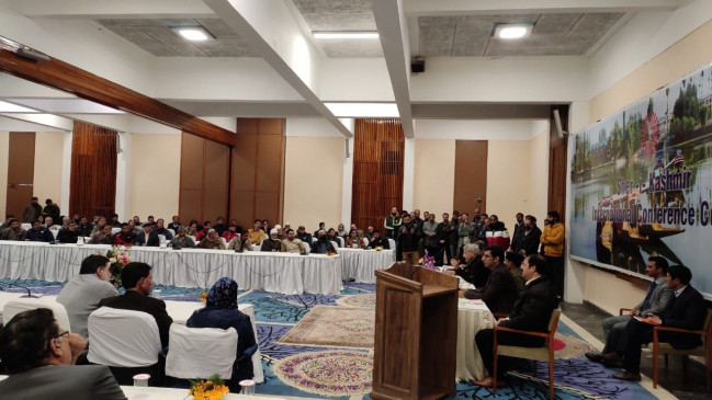 Jaishankar arrives in Srinagar, assures kin of students trapped in Iran