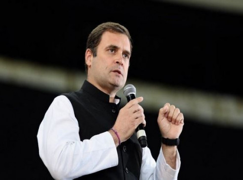 राजनीति: ज्योतिरादित्य सिंधिया के इस्तीफे पर राहुल गांधी ने साधी चुप्पी, लेकिन ट्वीट कर लिखा...