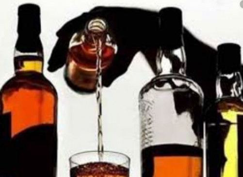 Selling liquor while hiding in forest - police seized liquor kept in 3 sacks Selling liquor while hiding in forest - police seized liquor kept in 3 sacks