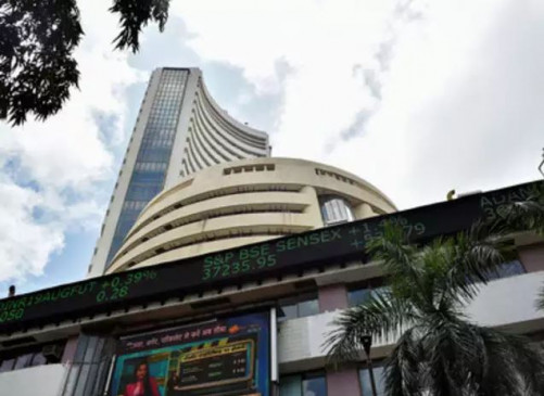 Closing Bell: सेंसेक्स 1,410 अंक चढ़ा, निफ्टी 8,641 के पार बंद हुआ Closing Bell: सेंसेक्स 1,410 अंक चढ़ा, निफ्टी 8,641 के पार बंद हुआ
