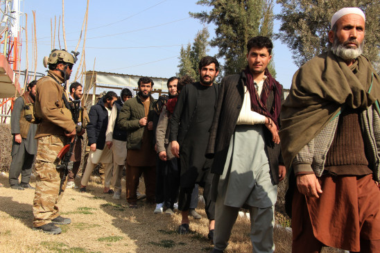 Taliban prisoners will be released when talks begin, violence decreases Taliban prisoners will be released when talks begin, violence decreases