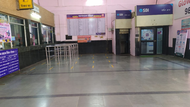 Ticket counters closed at railway stations due to public curfew Ticket counters closed at railway stations due to public curfew