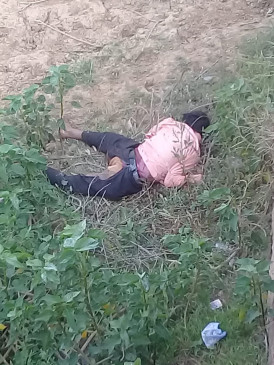 Uncle and nephew were hit by another train, both died Uncle and nephew were hit by another train, both died