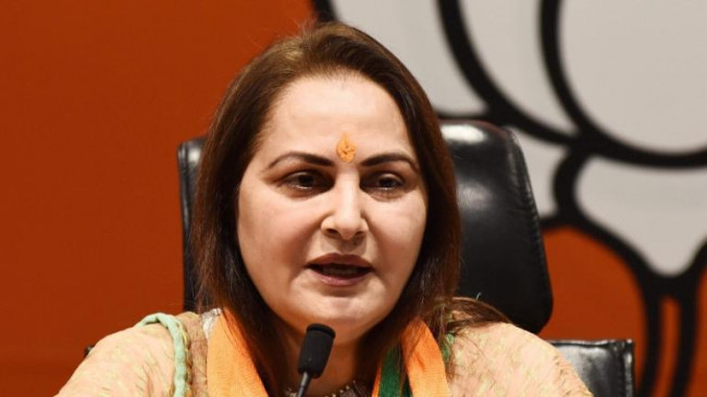 B'DAY SPL: 72 साल की हुई जया प्रदा, जानें उनके फिल्म से राजनीति तक के सफर की कहानी B'DAY SPL: 72 साल की हुई जया प्रदा, जानें उनके फिल्म से राजनीति तक के सफर की कहानी