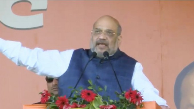 Heavy crowd gathered at Bandra railway station, Shah spoke to Uddhav