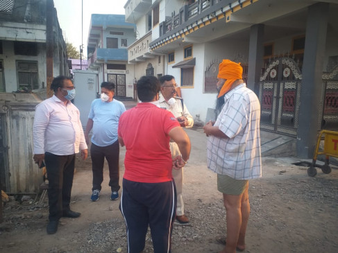 सिख वॉलंटियर्स हर दिन तीन हजार जरूरतमंदों को खिला रहे लंगर, प्रशासनिक अधिकारियों ने कहा - थैंक्स फॉर हैल्प