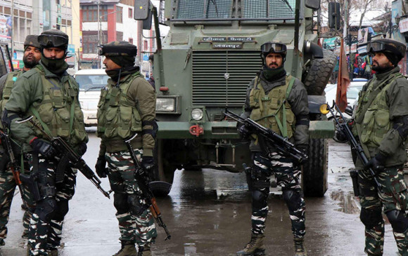 कश्मीर: आतंकी हमले में 3 सीआरपीएफ जवान शहीद