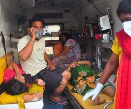 विजाग गैस रिसाव: कुछ बेहोश हुए..तो कुछ अस्पताल की ओर भागे, मवेशी सड़क किनारे मृत पड़े..ऐसा था मंजर विजाग गैस रिसाव: कुछ बेहोश हुए..तो कुछ अस्पताल की ओर भागे, मवेशी सड़क किनारे मृत पड़े..ऐसा था मंजर