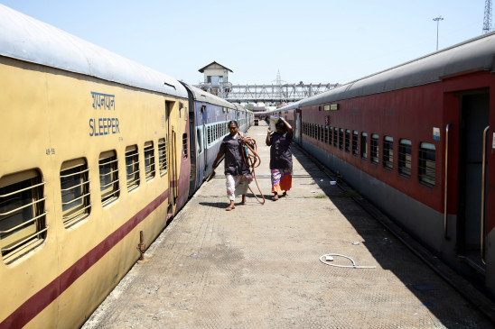  केरल से प्रवासी मजदूरों को वापस भेजने 400 ट्रेनों की जरूरत : मुख्य सचिव 