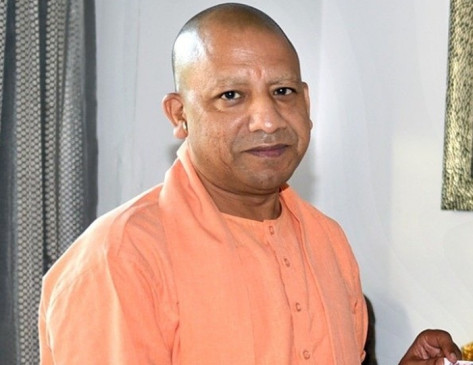 UP: सीएम योगी ने राम मनोहर लोहिया अस्पताल का किया निरीक्षम, मरीजों का हाल जाना