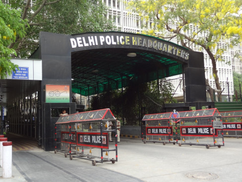  दिल्ली : मालवीय नगर थाने में पहुंचा कोरोना, 10 पुलिसकर्मी संक्रमित मिलने से हड़कंप 